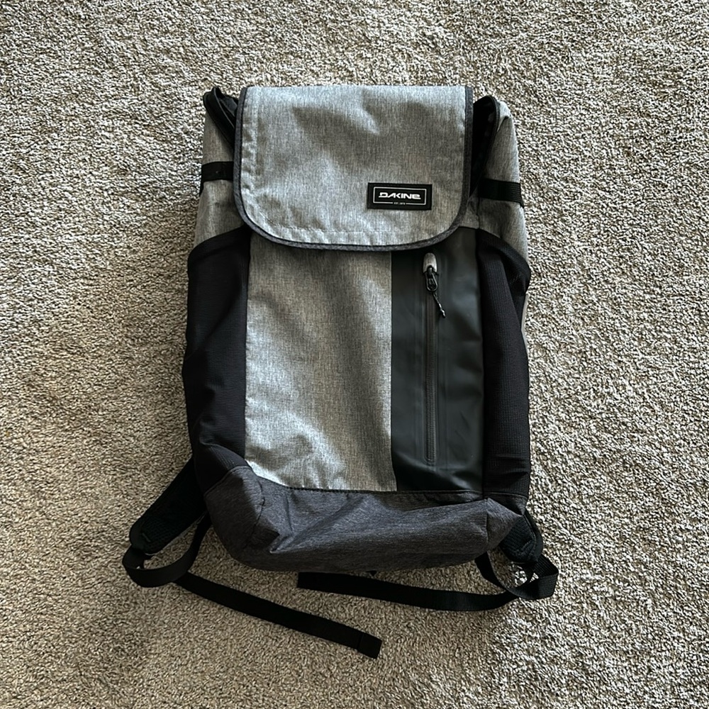 Dakine Concourse 28L Backpack